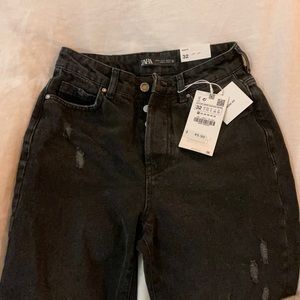 ZARA “MOM FIT” BLACK JEANS